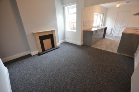 2 bedroom Terraced House to let in Stortford Street, Grimsby, DN31