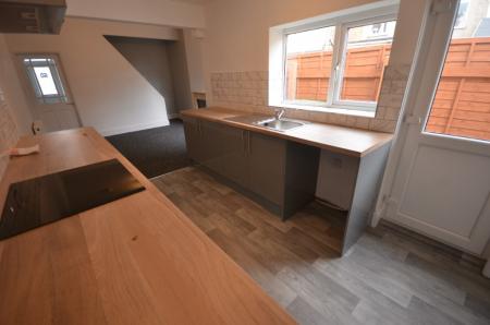 2 bedroom Terraced House to let in Stortford Street, Grimsby, DN31