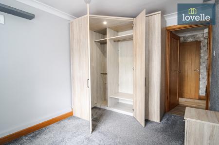 3 bedroom Detached bungalow for sale in Beaumonde, Holton-le-Clay, DN36