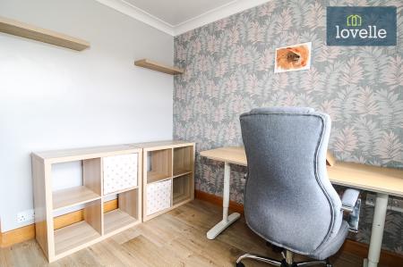 3 bedroom Detached bungalow for sale in Beaumonde, Holton-le-Clay, DN36