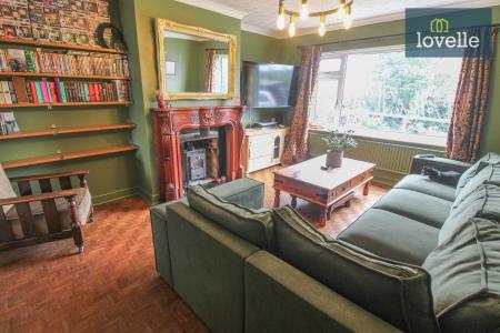 3 bedroom Semi-detached house for sale in Lime Grove, Louth, LN11