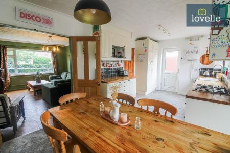 3 bedroom Semi-detached house for sale in Lime Grove, Louth, LN11