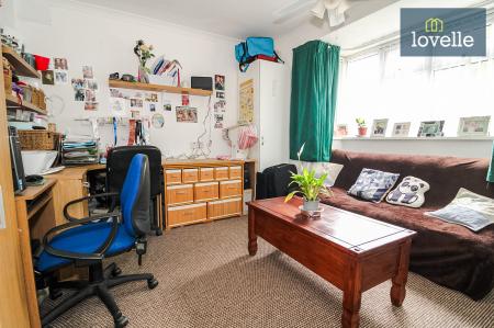 3 bedroom Semi-detached bungalow for sale in Westwood Road, Healing, DN41