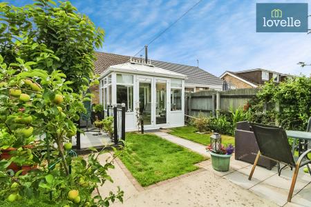3 bedroom Semi-detached bungalow for sale in Westwood Road, Healing, DN41