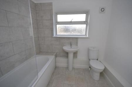3 bedroom Terraced House to let in Ladysmith Road, Grimsby, DN32