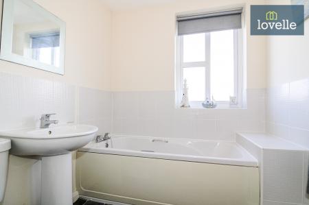 2 bedroom Terraced House for sale in Heritage Mews, Grimsby, DN32