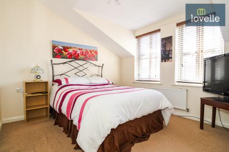 2 bedroom Terraced House for sale in Heritage Mews, Grimsby, DN32