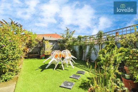 2 bedroom Terraced House for sale in Heritage Mews, Grimsby, DN32