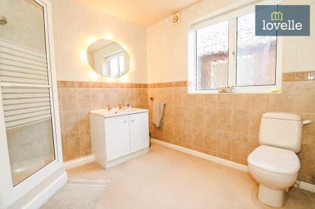 5 bedroom Detached house for sale in Nooking Lane, Aylesby, DN37