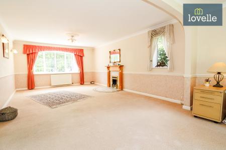 5 bedroom Detached house for sale in Nooking Lane, Aylesby, DN37