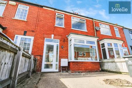 3 bedroom Terraced House for sale in Clifton Road, Grimsby, DN34