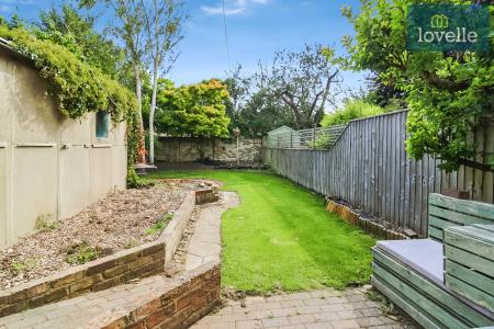 3 bedroom Semi-detached house for sale in Cragston Avenue, Grimsby, DN33