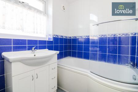 3 bedroom Semi-detached house for sale in Hazel Grove, Louth, LN11