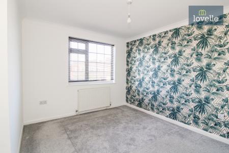 3 bedroom Semi-detached house for sale in Beverley Close, Holton-le-Clay, DN36