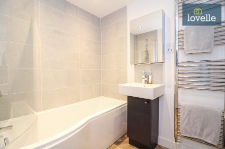 3 bedroom Terraced House for sale in Meadowsweet Way, Healing, DN41