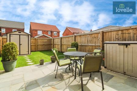 3 bedroom Terraced House for sale in Meadowsweet Way, Healing, DN41