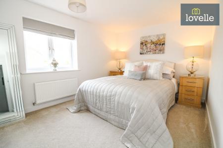 3 bedroom Terraced House for sale in Meadowsweet Way, Healing, DN41