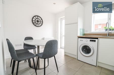 3 bedroom Terraced House for sale in Meadowsweet Way, Healing, DN41