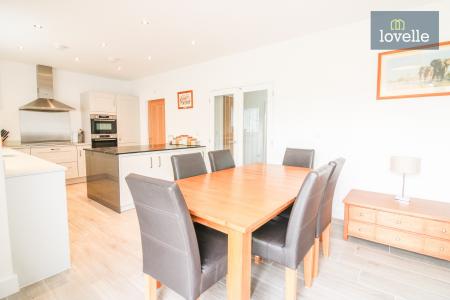 4 bedroom Detached house for sale in Juniper Road, Louth, LN11