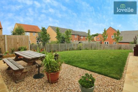 4 bedroom Detached house for sale in Juniper Road, Louth, LN11