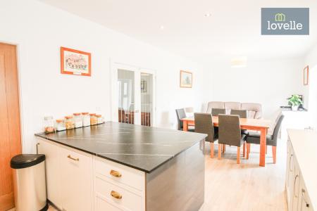 4 bedroom Detached house for sale in Juniper Road, Louth, LN11