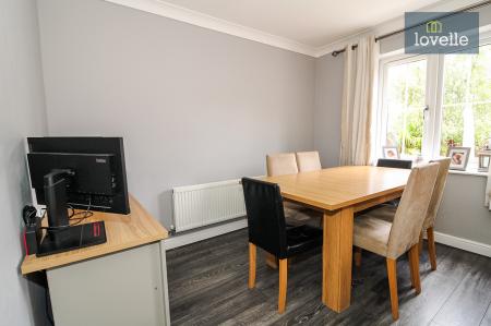 3 bedroom Detached house for sale in Burton Road, Immingham, DN40