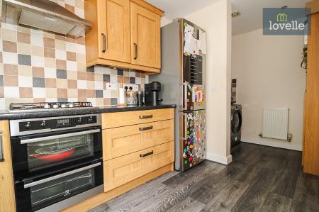 3 bedroom Detached house for sale in Burton Road, Immingham, DN40