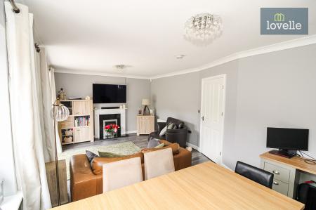 3 bedroom Detached house for sale in Burton Road, Immingham, DN40