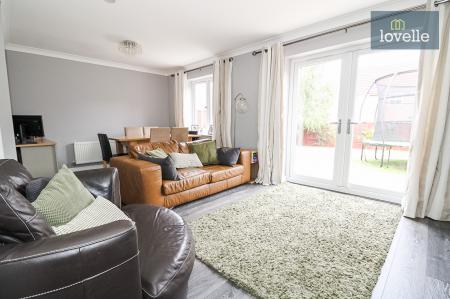 3 bedroom Detached house for sale in Burton Road, Immingham, DN40