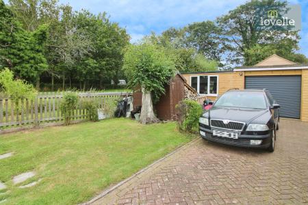 2 bedroom Semi-detached bungalow for sale in Jubilee Road, North Somercotes, LN11