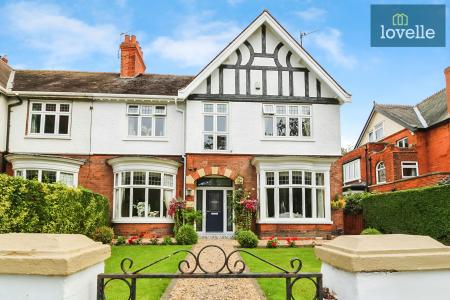 Park Drive, Grimsby, DN32