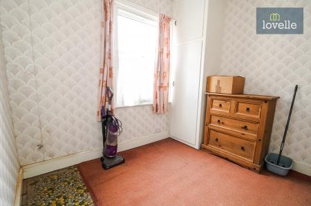 2 bedroom Flat for sale in Welholme Road, Grimsby, DN32