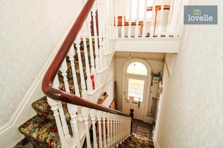 2 bedroom Flat for sale in Welholme Road, Grimsby, DN32