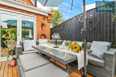 4 bedroom Detached house for sale in Clematis Avenue, Healing, DN41