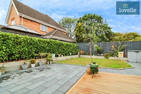 4 bedroom Detached house for sale in Clematis Avenue, Healing, DN41
