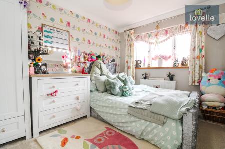 4 bedroom Detached house for sale in Clematis Avenue, Healing, DN41