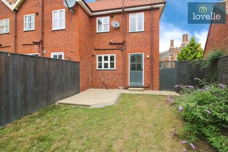 2 bedroom End of terrace house for sale in Parsons Halt, Louth, LN11