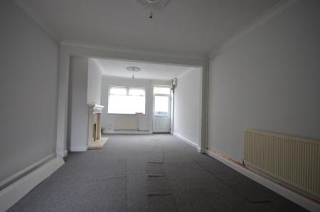 3 bedroom Terraced House to let in Harold Street, Grimsby, DN32