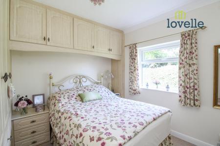 2 bedroom Detached bungalow for sale in Church Lane, Holton-le-Clay, DN36