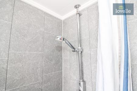 3 bedroom Terraced House for sale in Westerdale Way, Willows, Grimsby, DN37