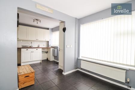 3 bedroom Terraced House for sale in Westerdale Way, Willows, Grimsby, DN37