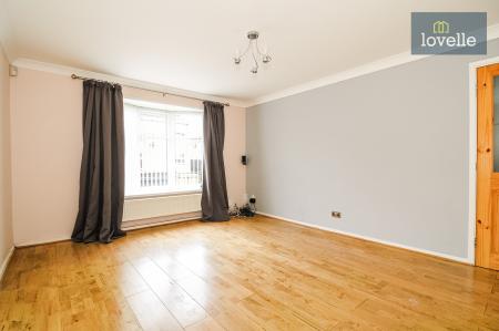 3 bedroom Terraced House for sale in Westerdale Way, Willows, Grimsby, DN37