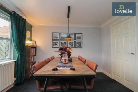 3 bedroom Semi-detached house for sale in Garden Village, North Killingholme, DN40