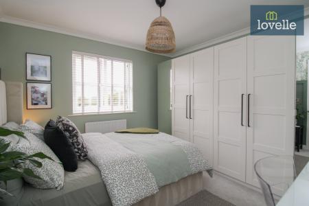 3 bedroom Semi-detached house for sale in Garden Village, North Killingholme, DN40