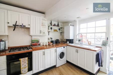 2 bedroom Semi-detached house for sale in St Michaels Road, Louth, LN11