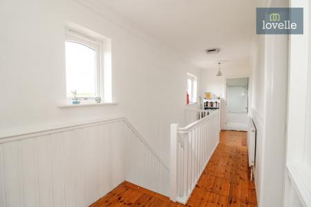 3 bedroom Detached house for sale in Little Becks, Laceby, DN37