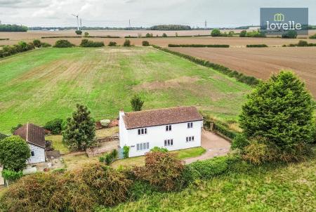 3 bedroom Detached house for sale in Little Becks, Laceby, DN37