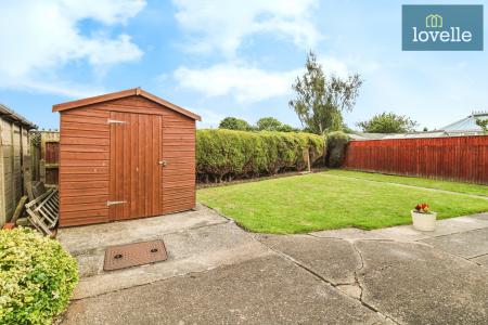 2 bedroom Semi-detached bungalow for sale in Salsbury Avenue, Grimsby, DN34