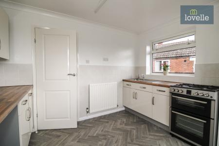 2 bedroom Semi-detached bungalow for sale in Salsbury Avenue, Grimsby, DN34