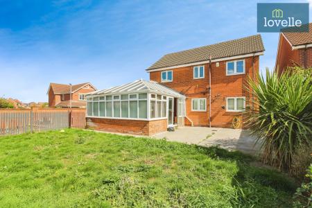 4 bedroom Detached house for sale in Lauridson Close, Laceby, DN37